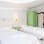 Vilă Ayla Paradise *